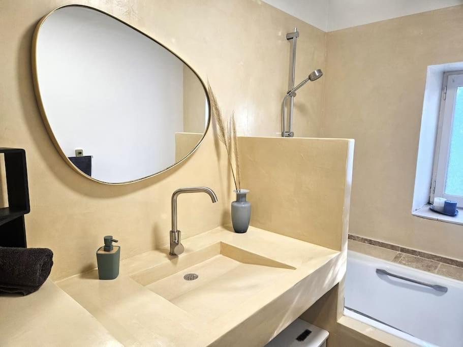 Le Gite De La Marquise - Elegant Appartement Avec Terrasse - Montboucher-sur-Jabron Extérieur photo